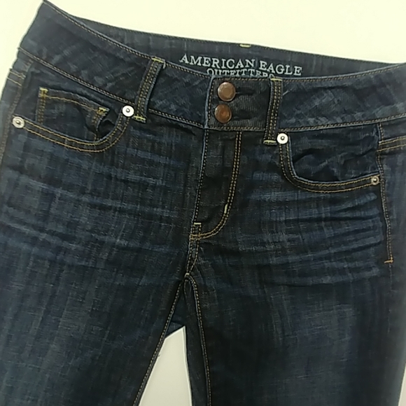 American Eagle Outfitters Denim - American Eagle Size 2 Crop Jeans